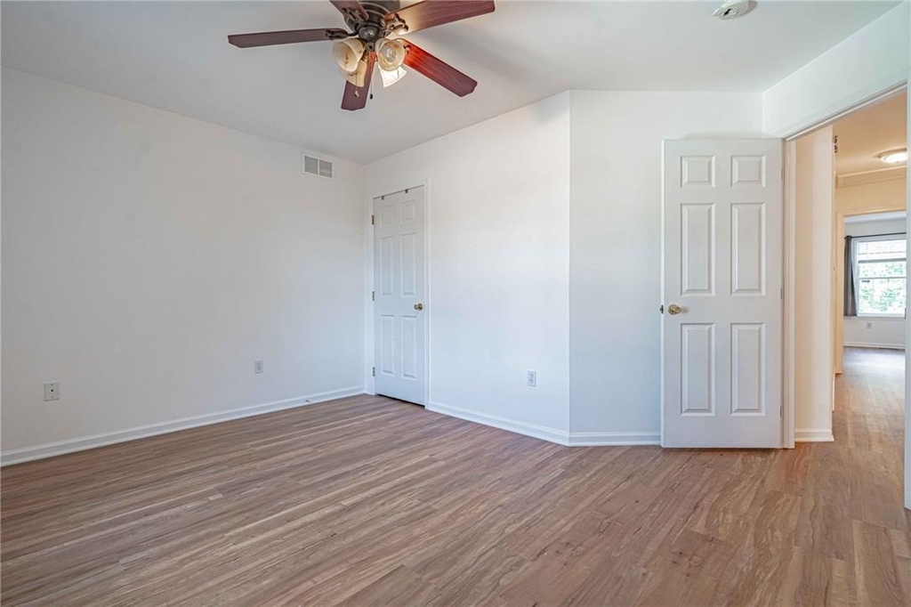 1427 Chelsea Avenue - Photo 23