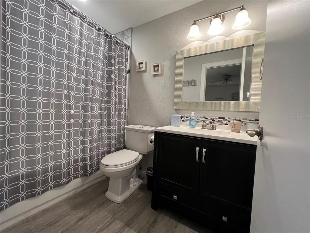 1404 N Saturn Avenue - Photo 17