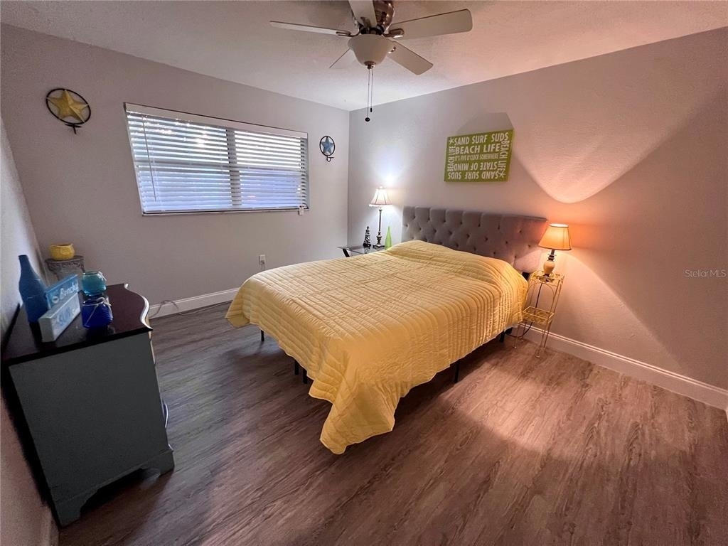 1404 N Saturn Avenue - Photo 22