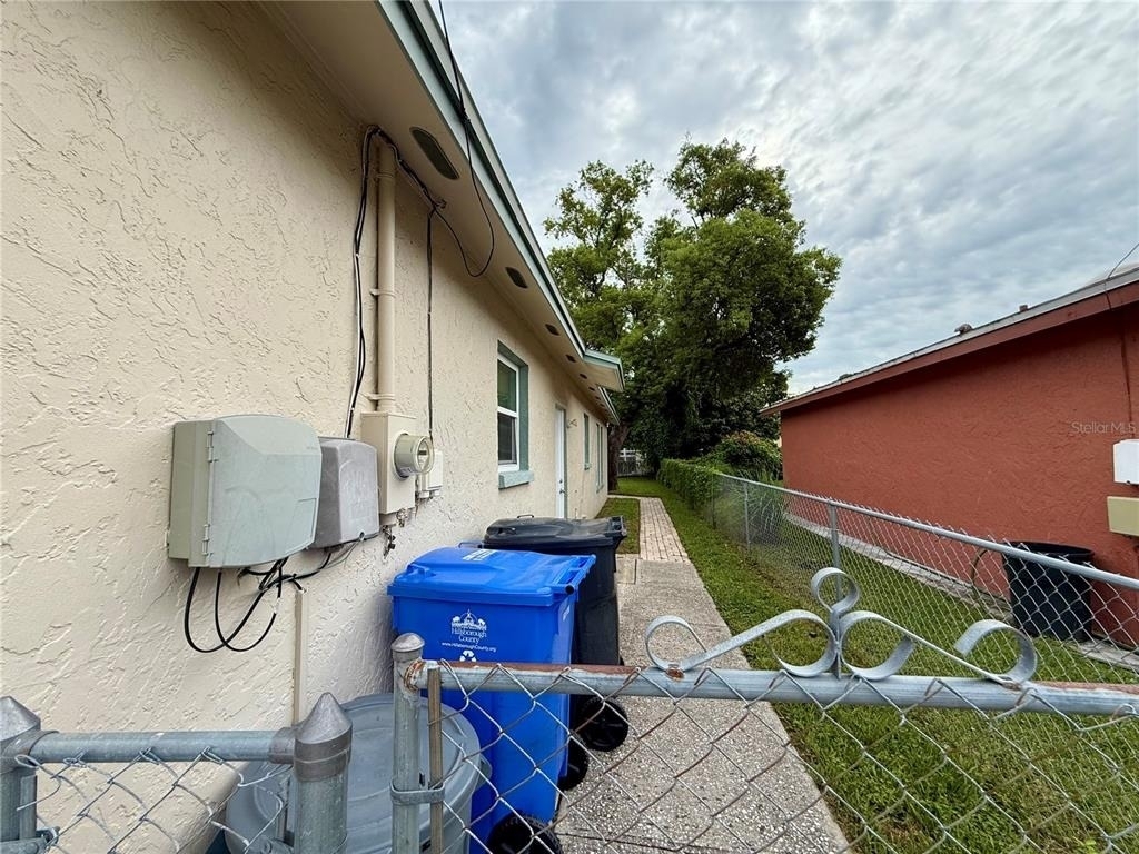 7523 Blossom Avenue - Photo 2