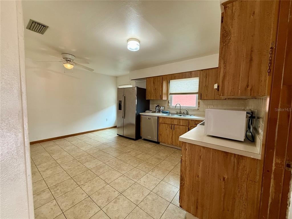 7523 Blossom Avenue - Photo 10