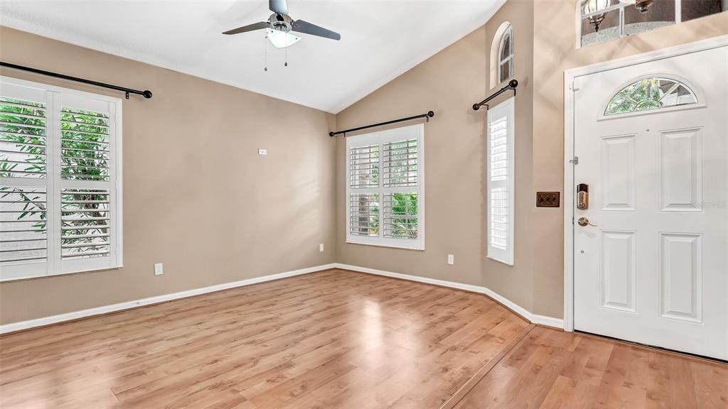 9918 Hartwell Bridge Circle - Photo 3