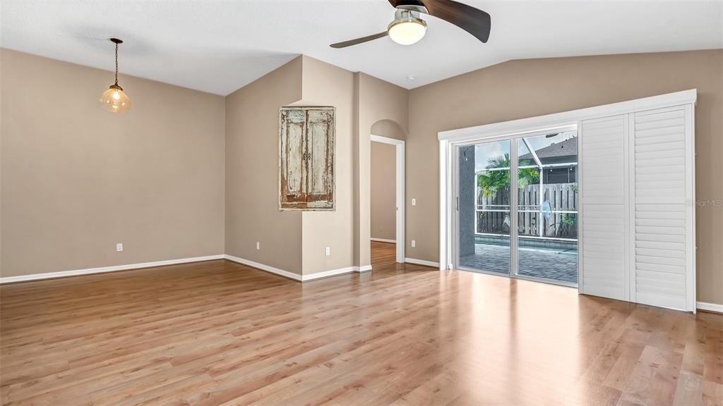 9918 Hartwell Bridge Circle - Photo 11