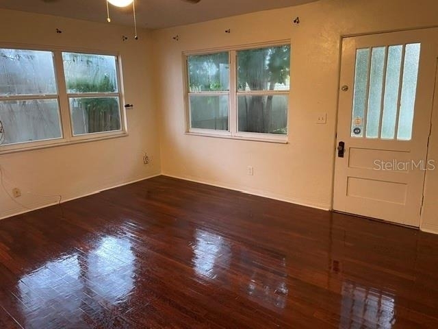 2919 Dartmouth Avenue N - Photo 2