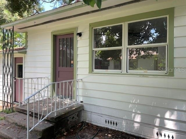 2919 Dartmouth Avenue N - Photo 1