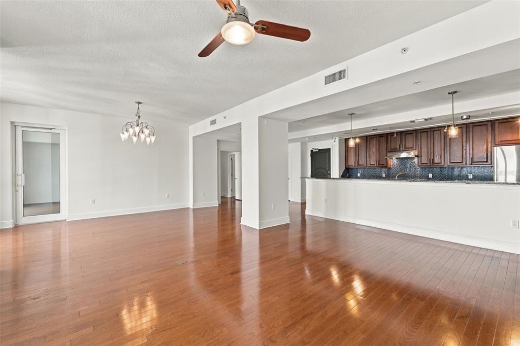 1227 E Madison Street - Photo 9