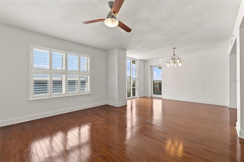 1227 E Madison Street - Photo 6