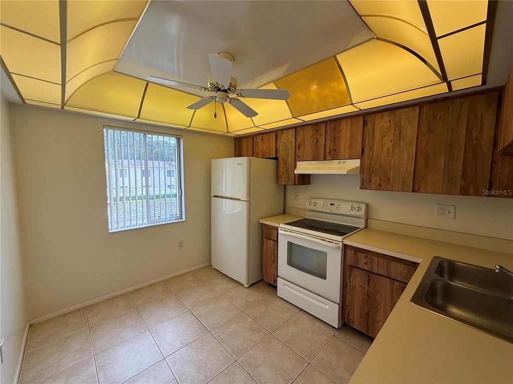 208 Cypress Court - Photo 6