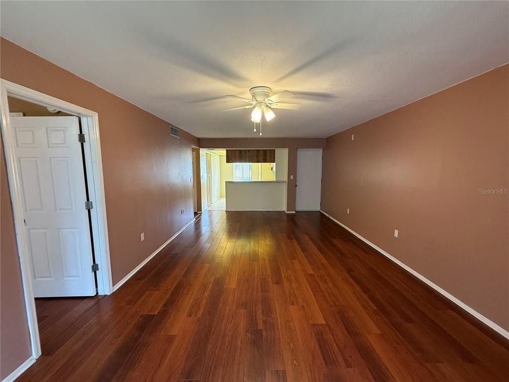 208 Cypress Court - Photo 4