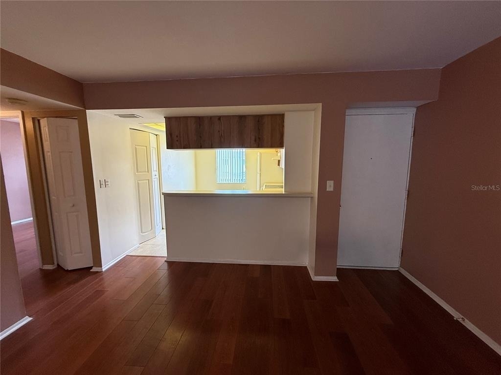 208 Cypress Court - Photo 2