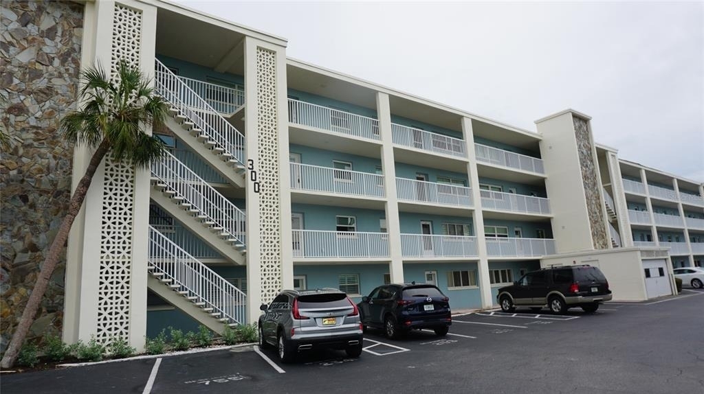 300 64th Avenue - Photo 7