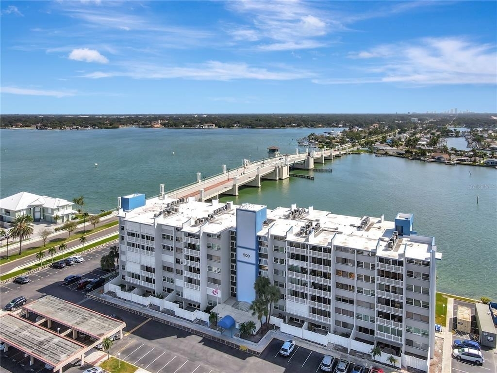 500 Treasure Island Cswy - Photo 1