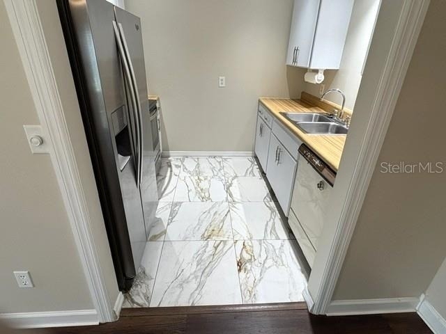 301 Friar Court - Photo 17