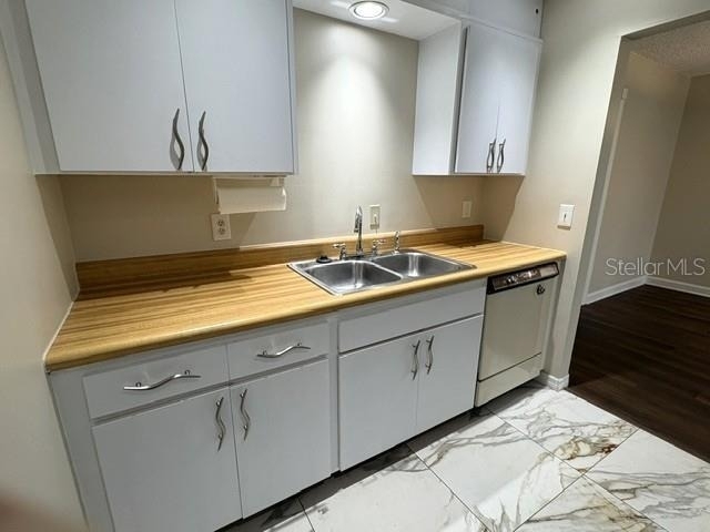 301 Friar Court - Photo 16