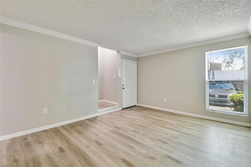 726 Haven Place - Photo 10