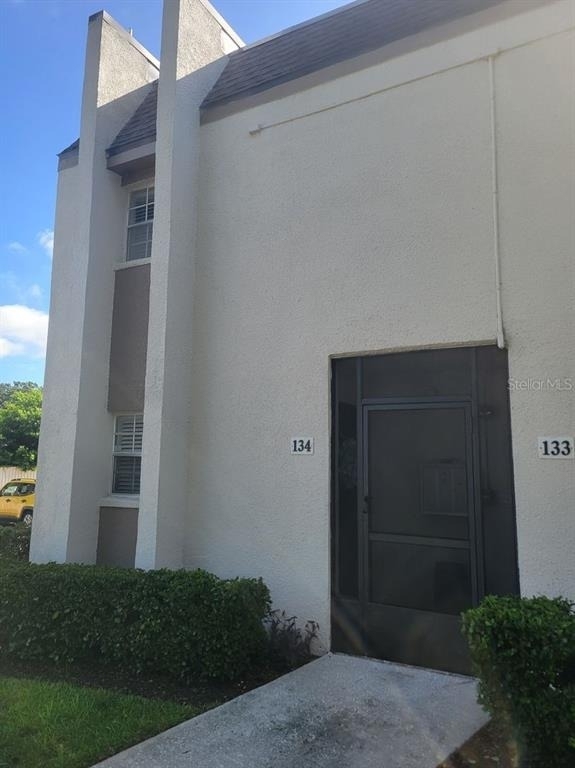 711 Russell Lane - Photo 1