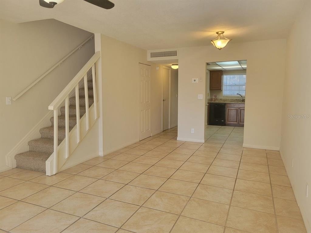 711 Russell Lane - Photo 9