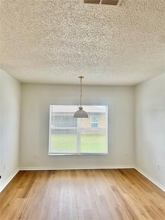 727 James Court - Photo 8