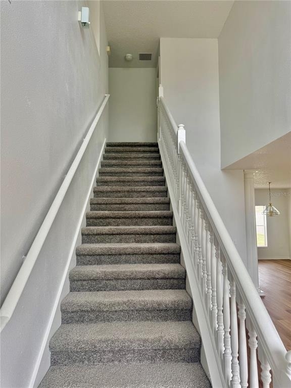 727 James Court - Photo 16