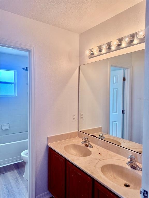 727 James Court - Photo 32