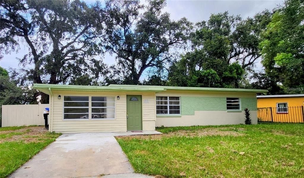 1711 37th Street - Photo 1