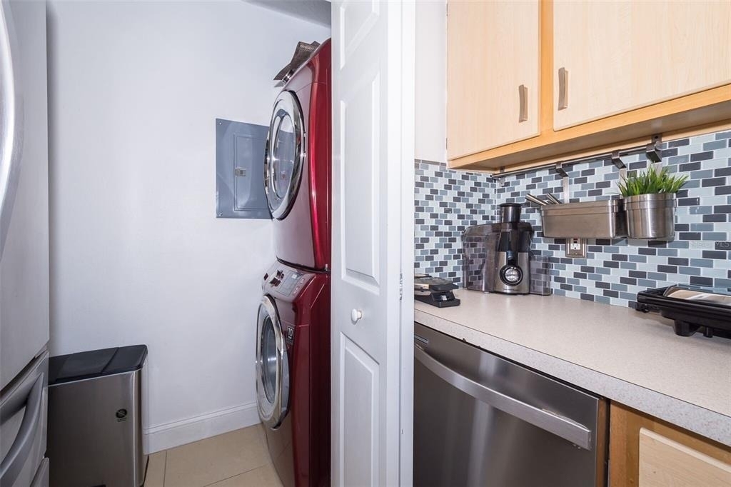6506 Swissco Drive - Photo 12