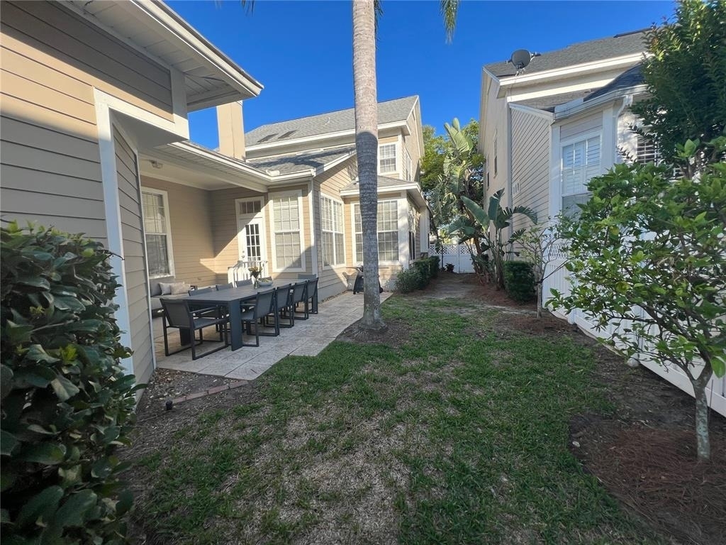 614 Nadina Place - Photo 20