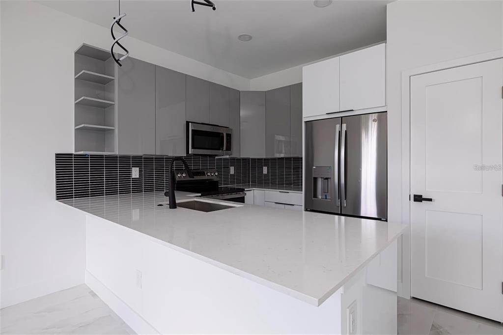 2049 Barroso Street - Photo 8