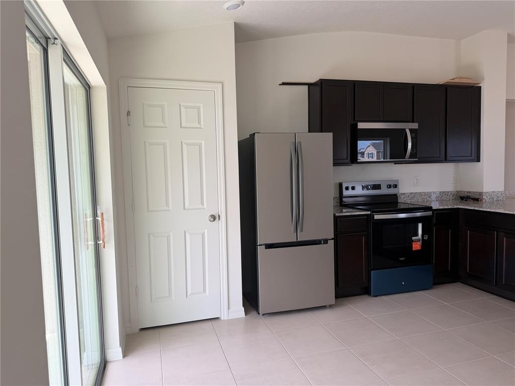 1629 Kayla Circle - Photo 4