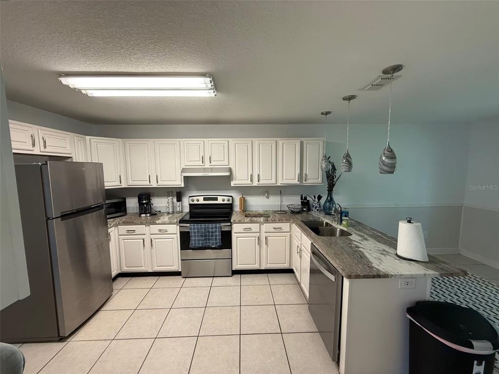 8585 Nw 162nd Court - Photo 9