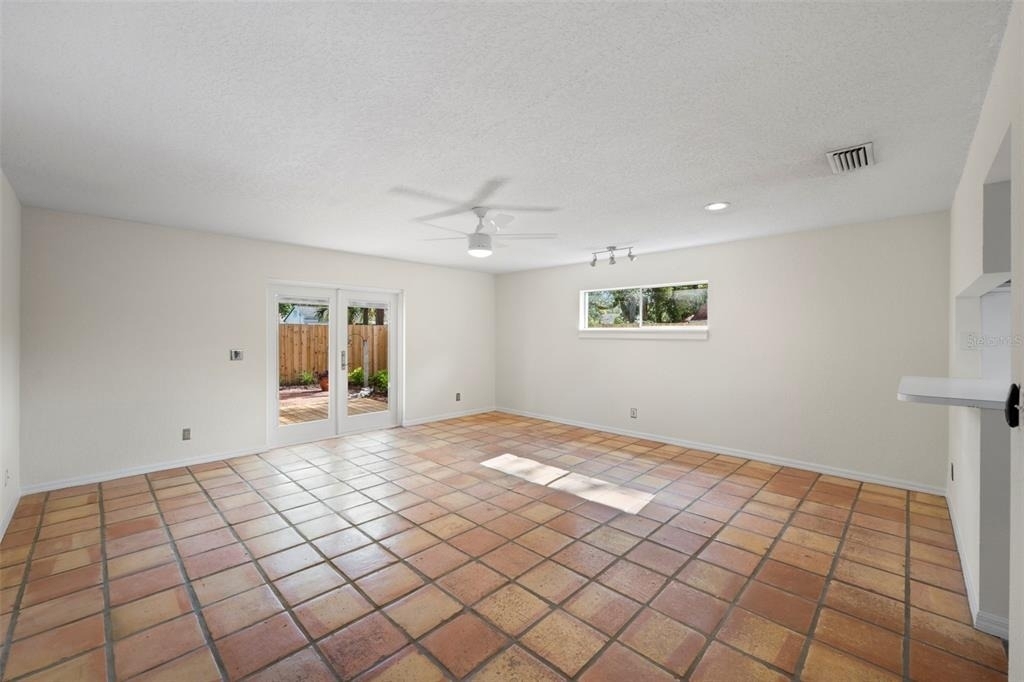 1419 W Princeton Street - Photo 6