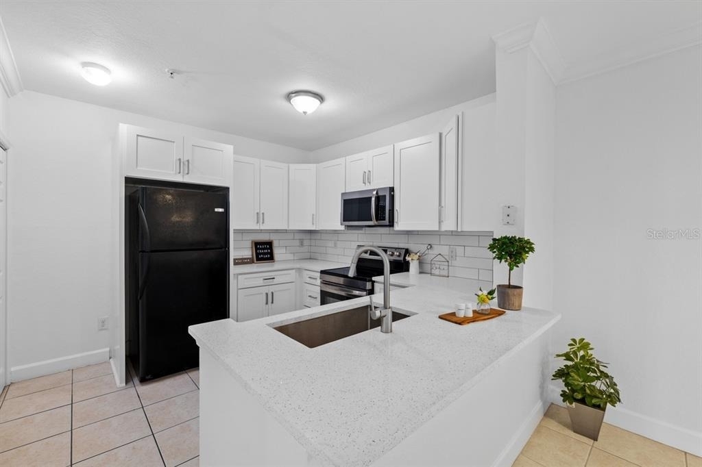 204 E South Street - Photo 6