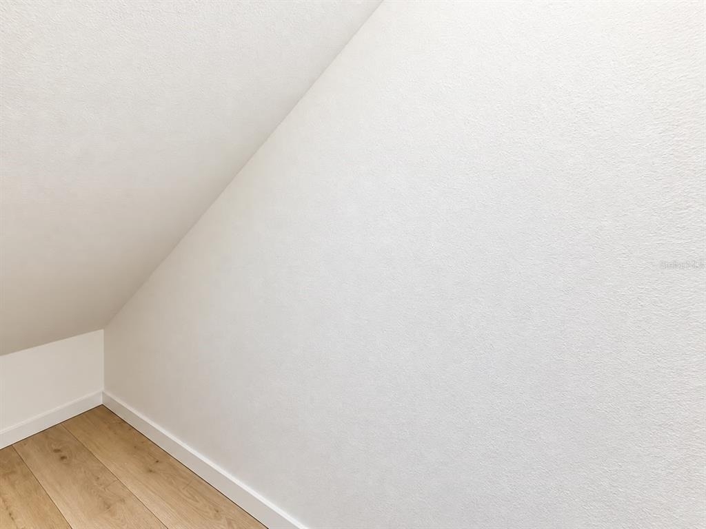 4463 Elliots Astor Boulevard - Photo 8
