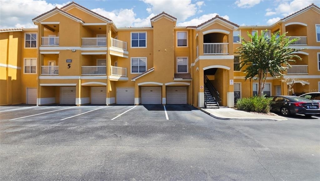 8848 Villa View Circle - Photo 17