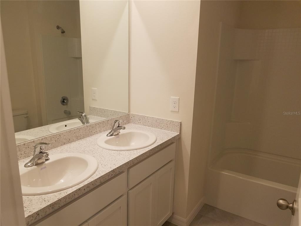 636 Hickory Course Loop - Photo 16