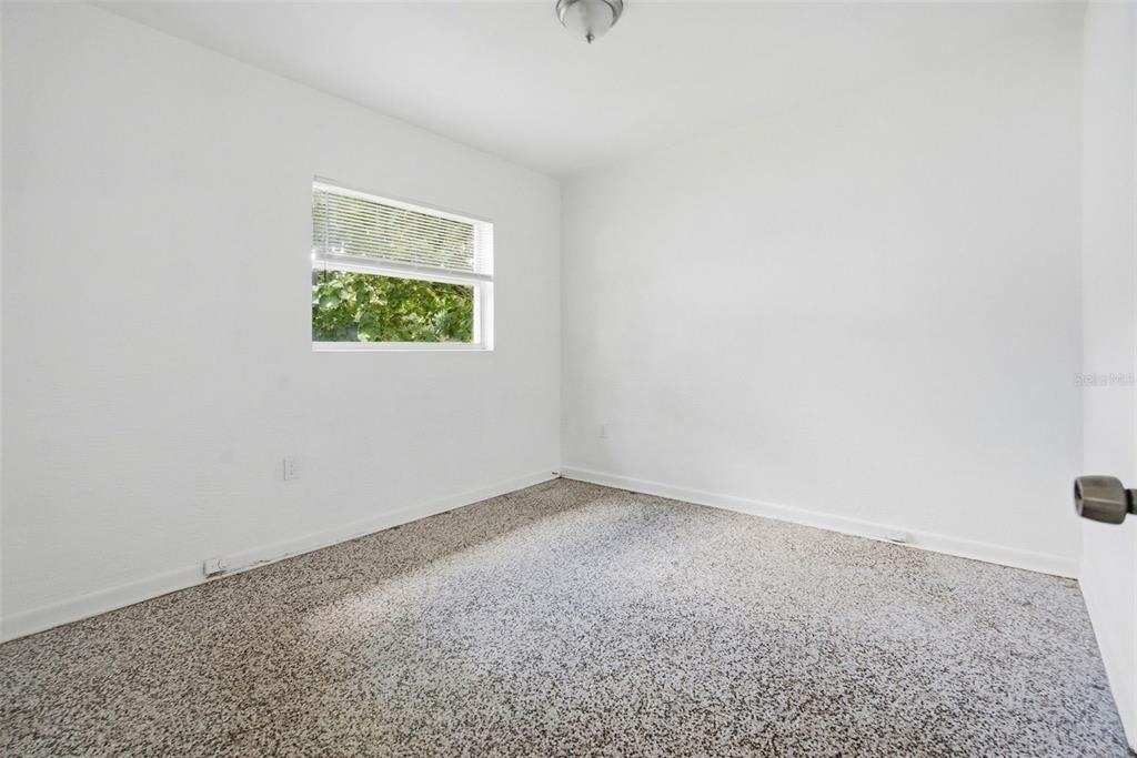 70 Griggs Avenue - Photo 12