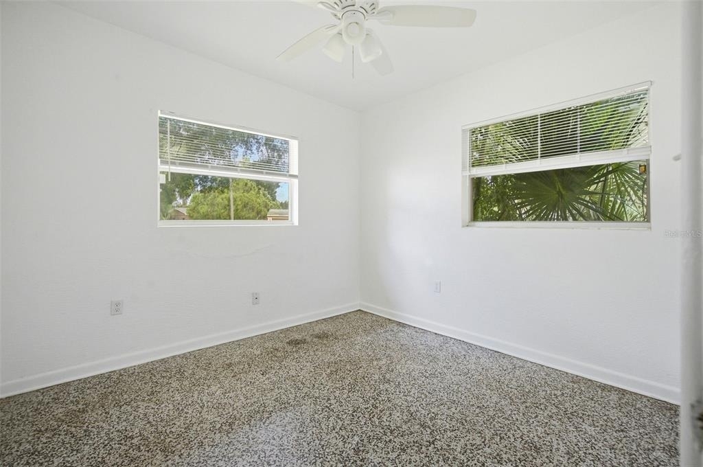 70 Griggs Avenue - Photo 9