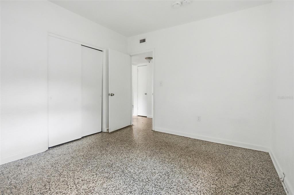 70 Griggs Avenue - Photo 13