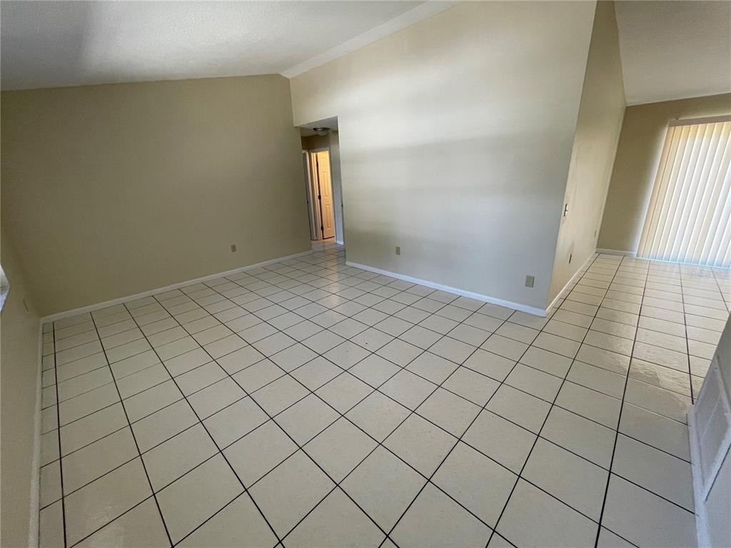 661 La Salle Drive - Photo 3
