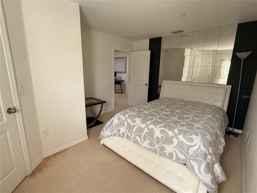 1057 Priory Circle - Photo 20