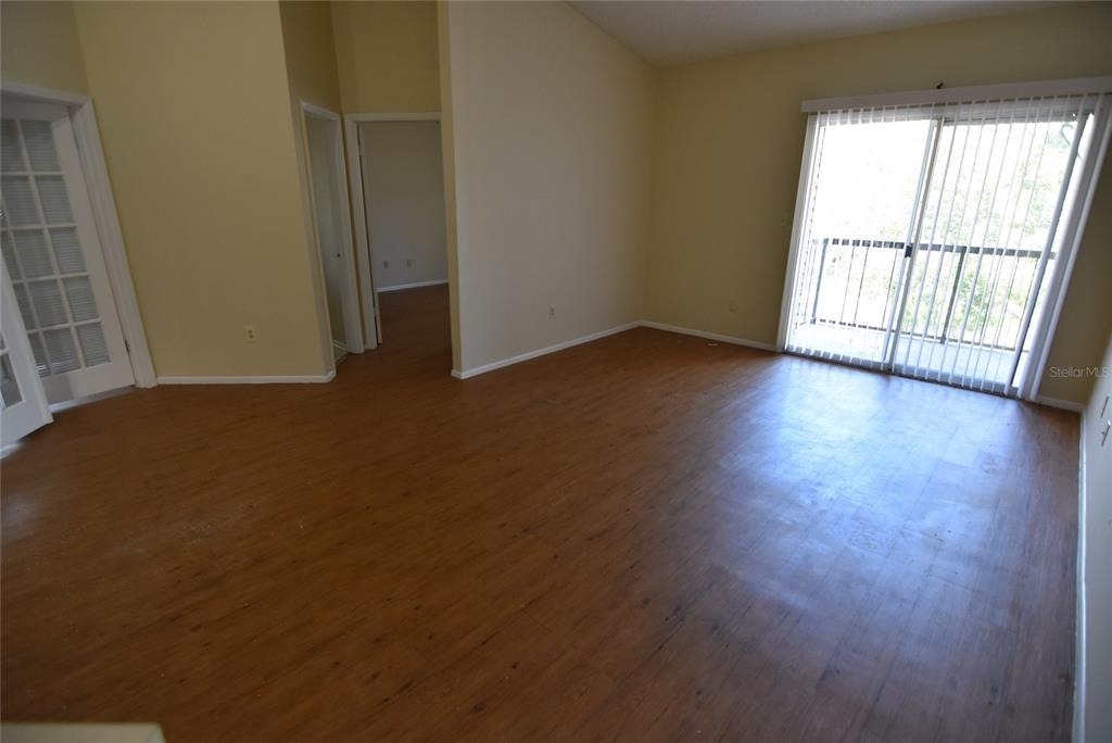 1932 Lake Atriums Circle - Photo 3