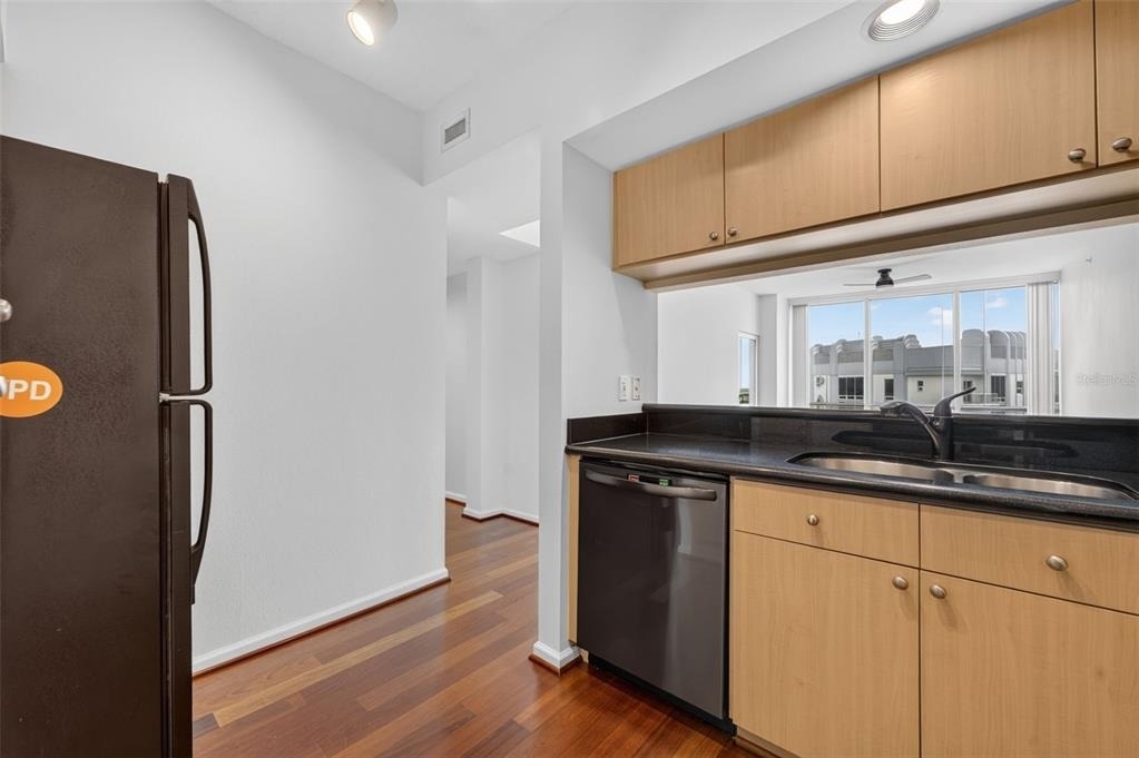 322 E Central Boulevard - Photo 15