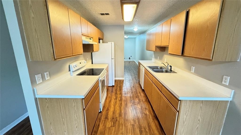 815 Eastern Avenue - Photo 5