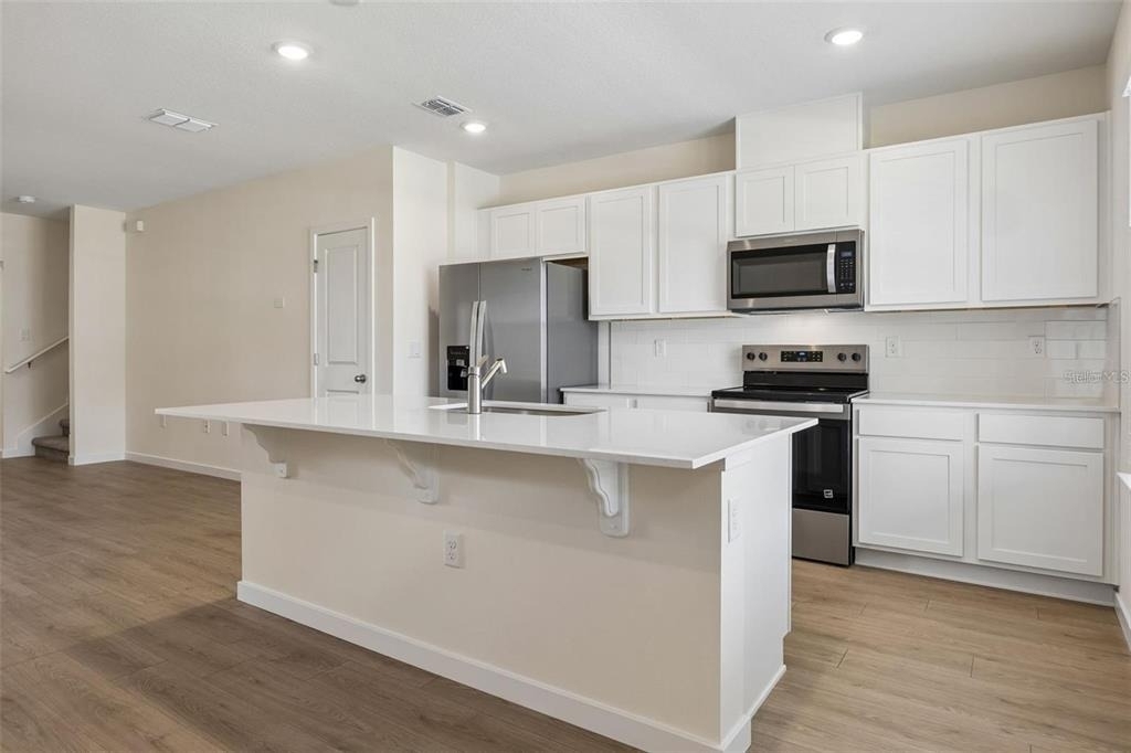 16576 Barbours Creek Way - Photo 6
