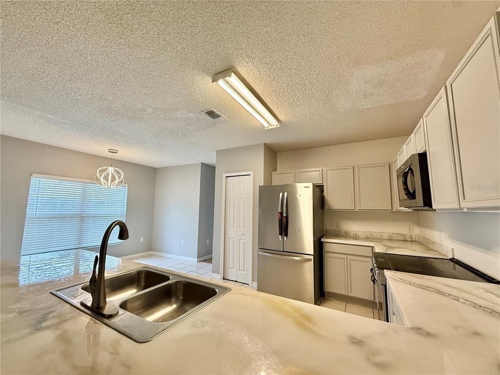 677 Elbridge Drive - Photo 7