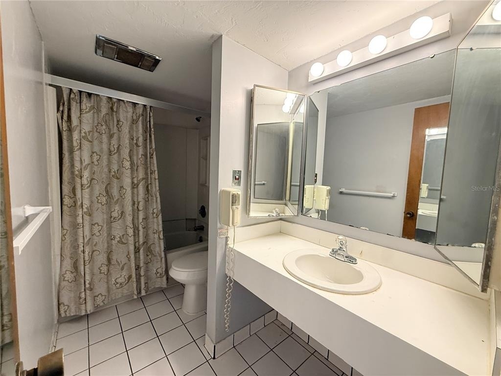 5006 Sherwood Lane - Photo 11