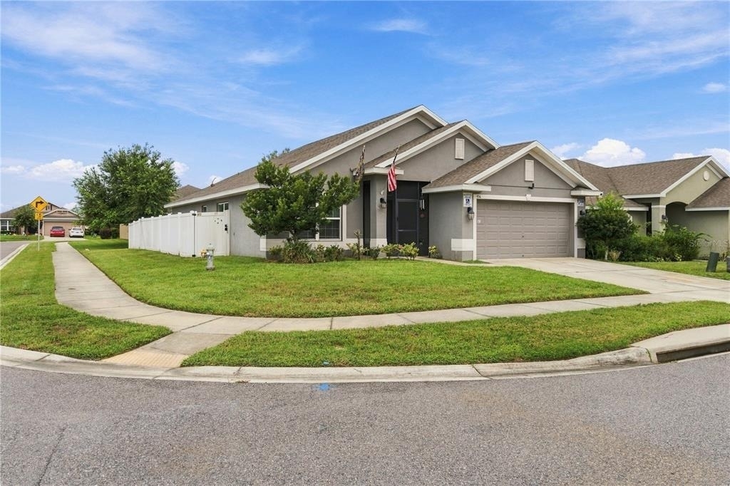 796 Meadow Pointe Drive - Photo 1