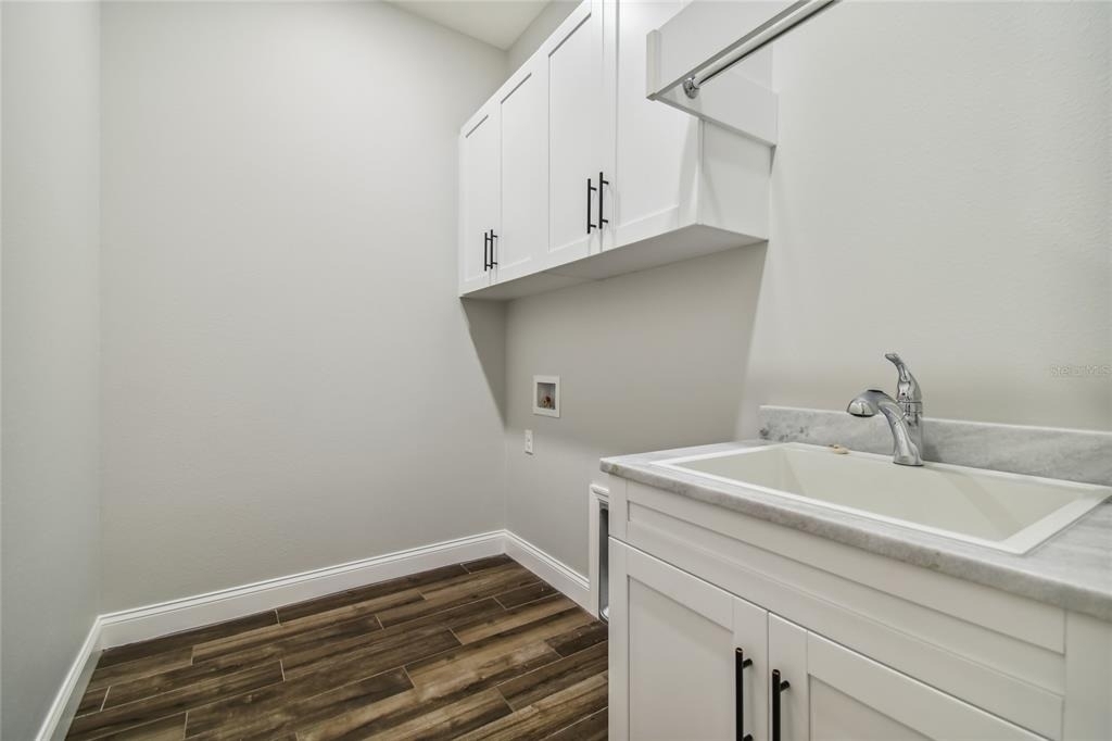5054 Siesta Place - Photo 14