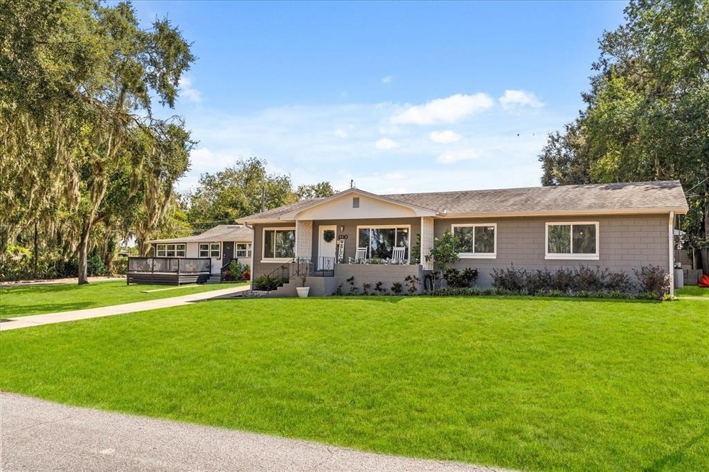 1210 E Caroline Street - Photo 3