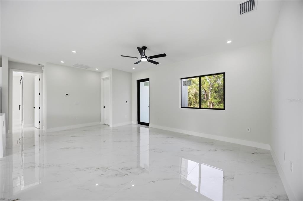 553 Lomond Drive - Photo 5